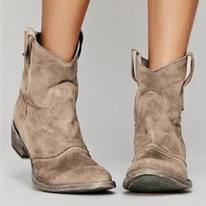 Women's Tan Suede Ankle Boots
